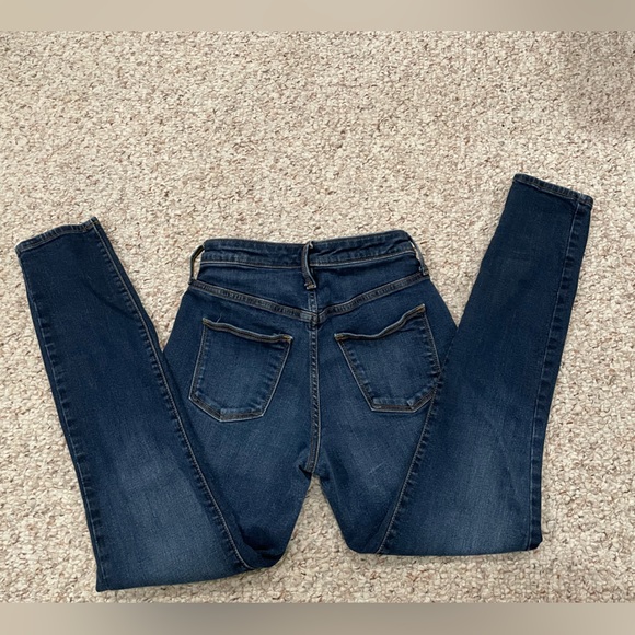 {Universal Thread} Skinny Jeans Size 2/26 R - Picture 9 of 10